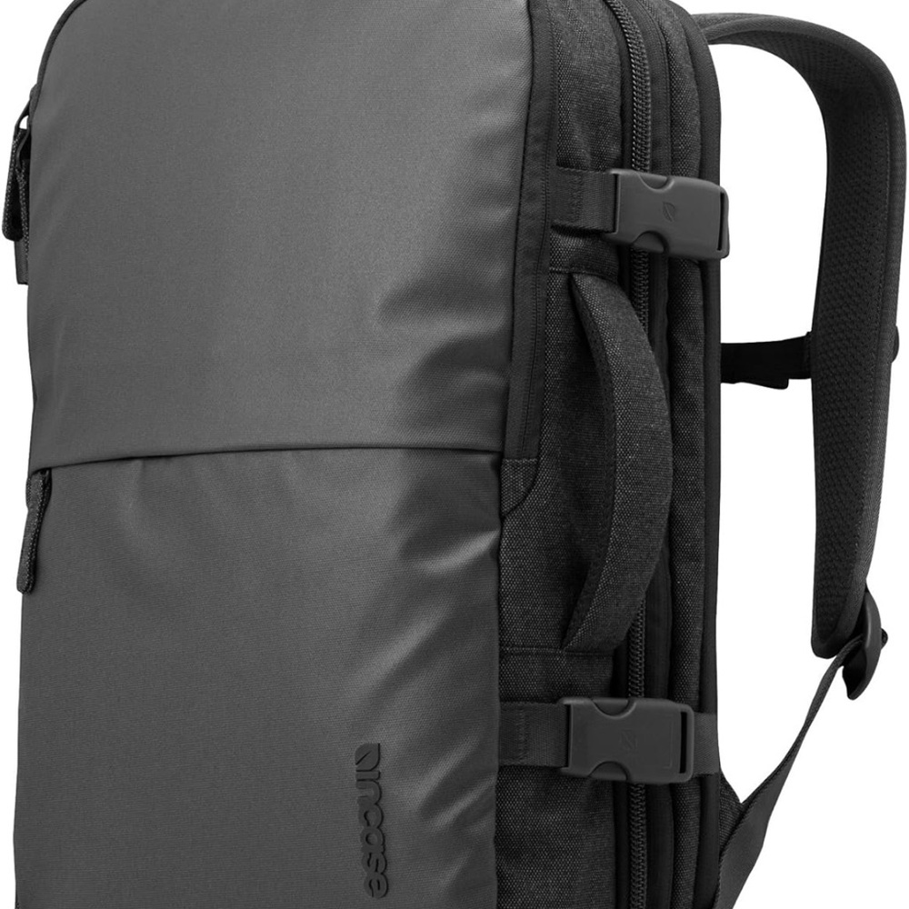 Incase EO Travel Backpack (Black) fits up to 17" MacBook Pro